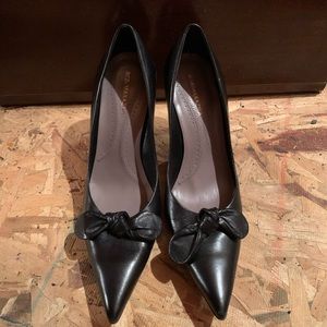 Black Point Bowed Heel